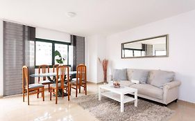 Amplio apartamento bien ubicado